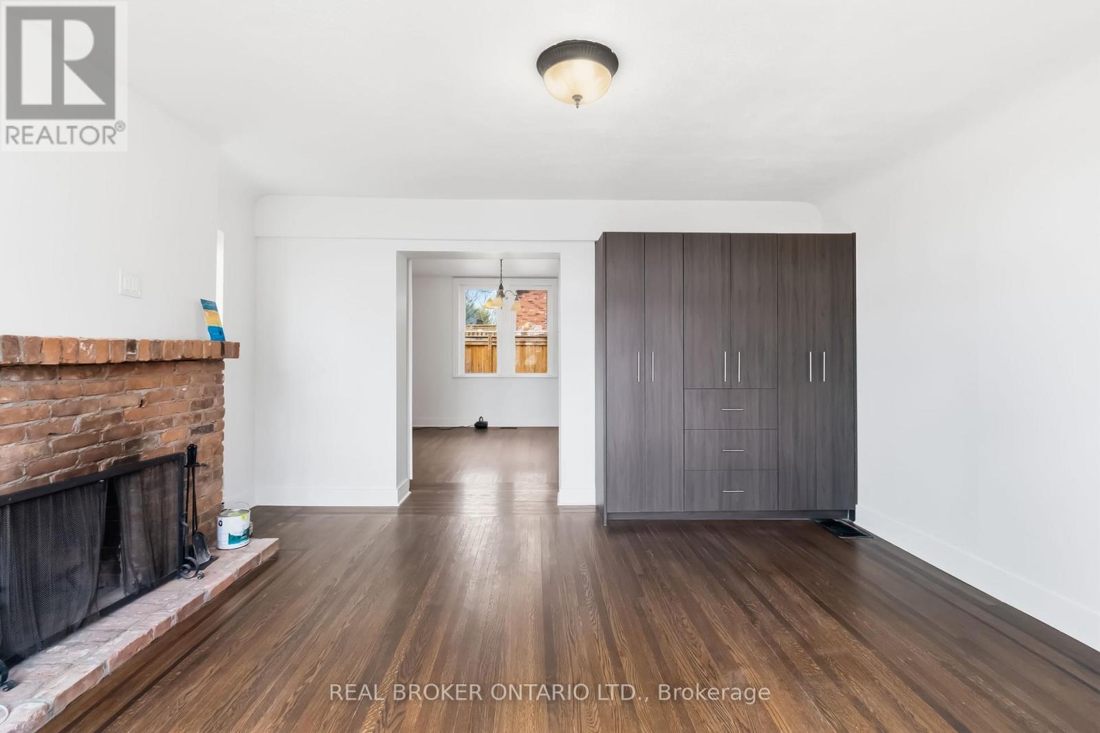 Main Level - 295 Plains Road W, Burlington, Ontario  L7T 1G1 - Photo 10 - W13020566