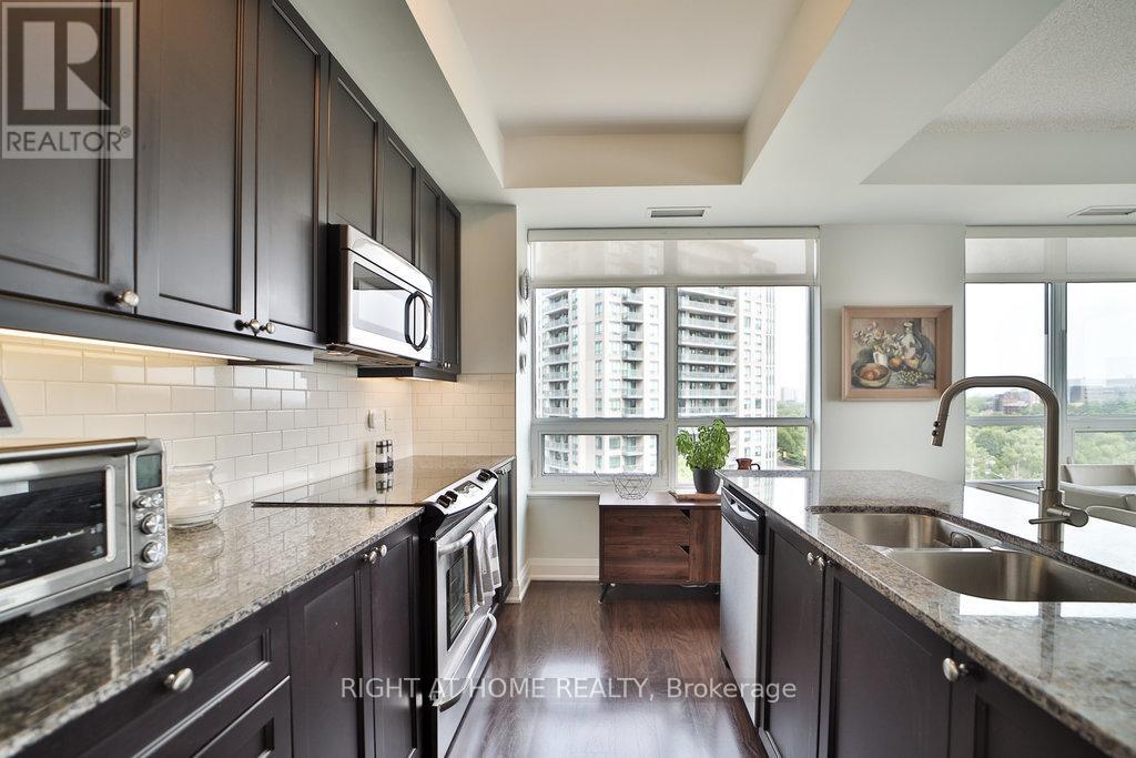 808 - 25 Fontenay Court, Toronto, Ontario  M9A 0C4 - Photo 11 - W13020686