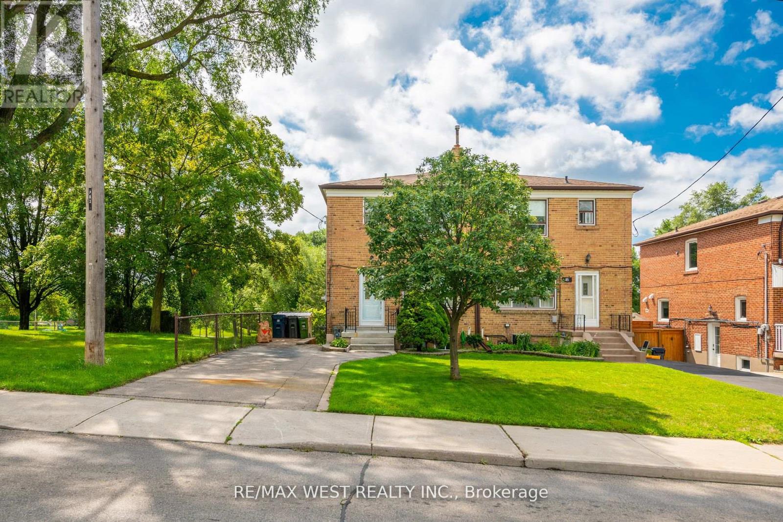 83 East Drive, Toronto, Ontario  M6N 2N8 - Photo 2 - W13020700