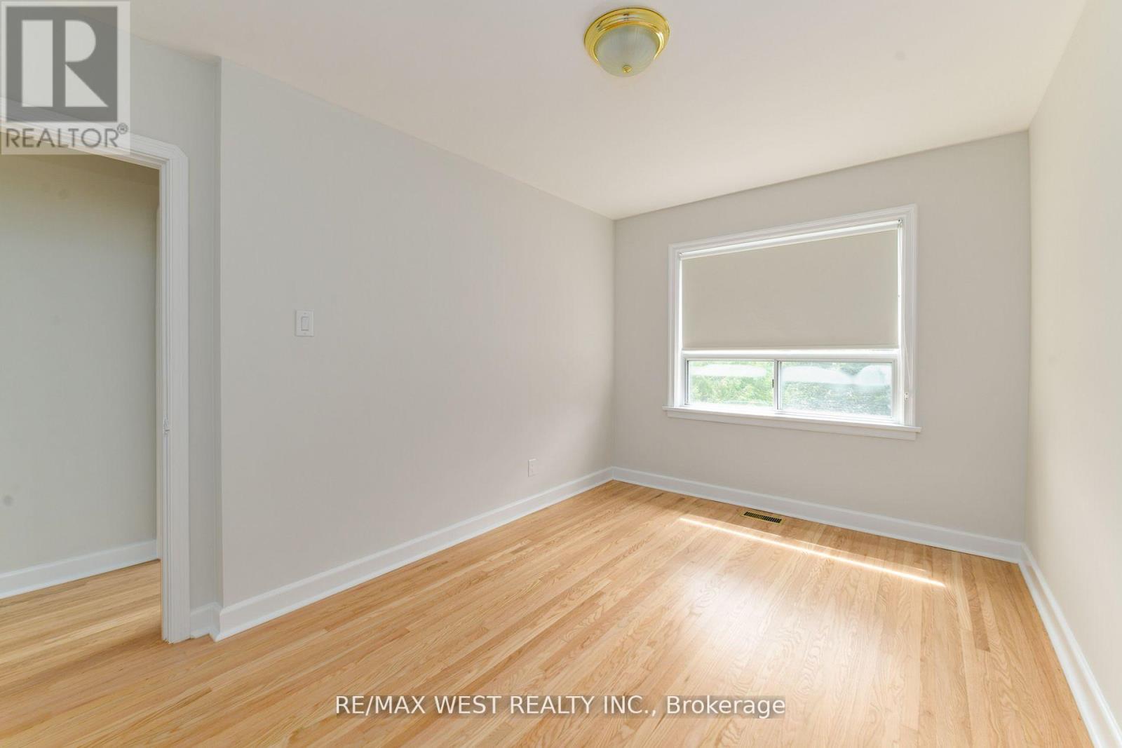 83 East Drive, Toronto, Ontario  M6N 2N8 - Photo 22 - W13020700