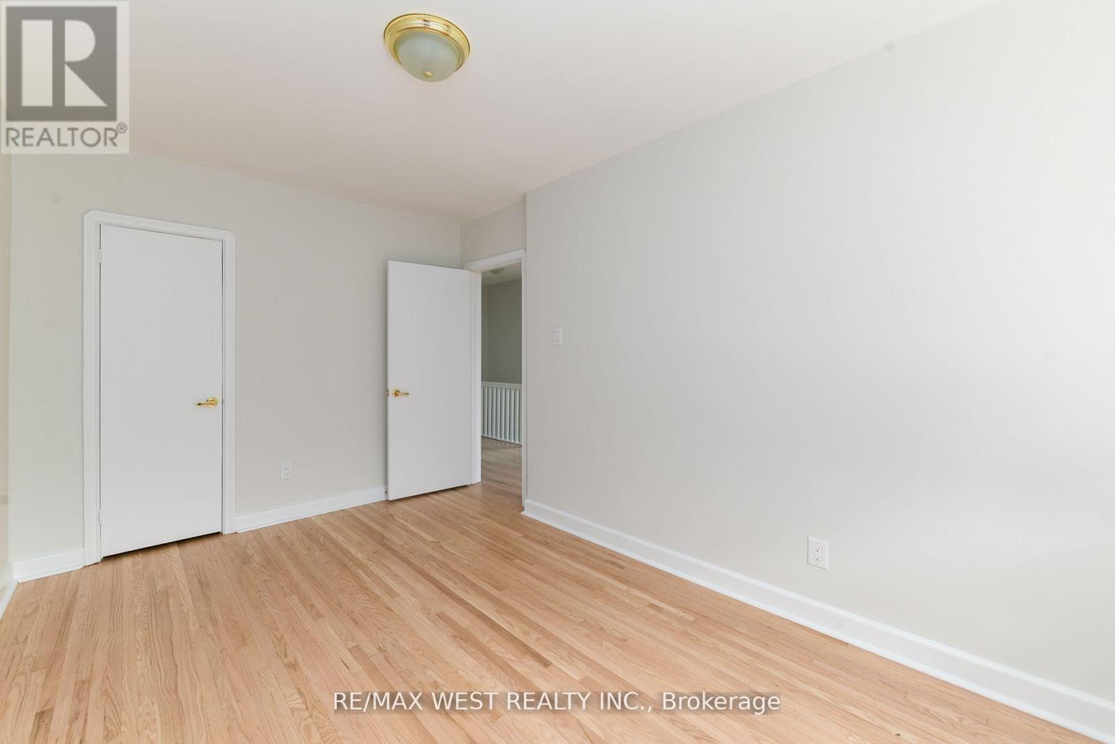 83 East Drive, Toronto, Ontario  M6N 2N8 - Photo 23 - W13020700