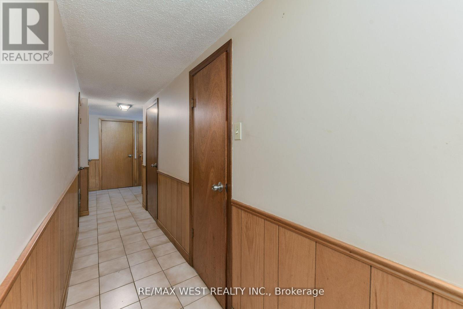 83 East Drive, Toronto, Ontario  M6N 2N8 - Photo 31 - W13020700