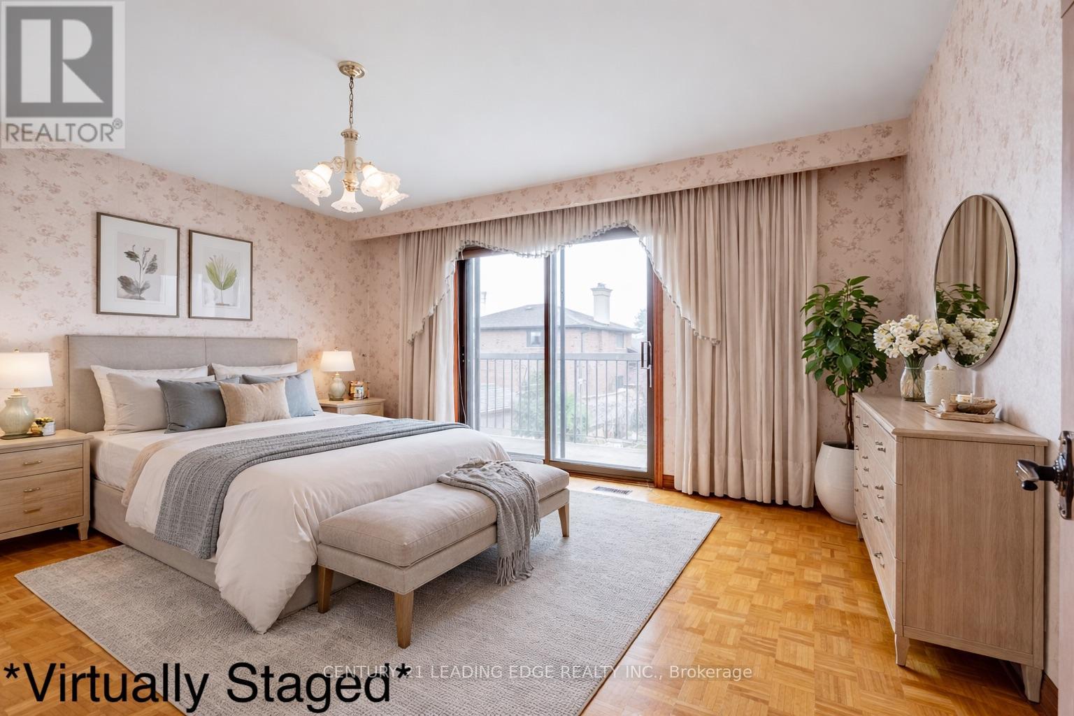 704 Hillman Crescent, Mississauga (Applewood), Ontario  L4Y 2J2 - Photo 10 - W13020718