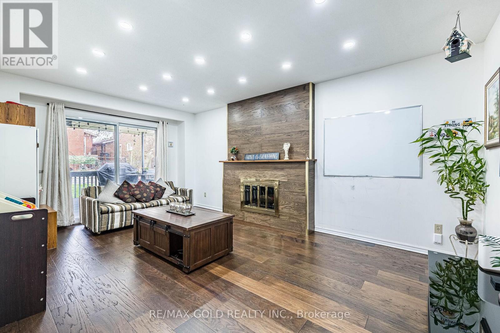 9 Princeton Terrace, Brampton, Ontario  L6S 3S4 - Photo 16 - W13020720