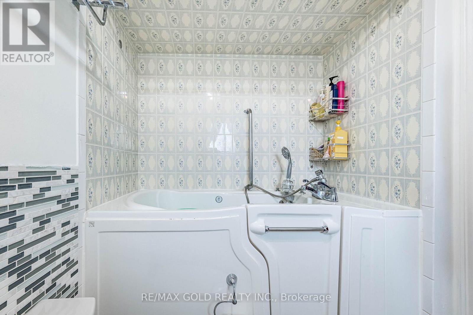 9 Princeton Terrace, Brampton, Ontario  L6S 3S4 - Photo 29 - W13020720