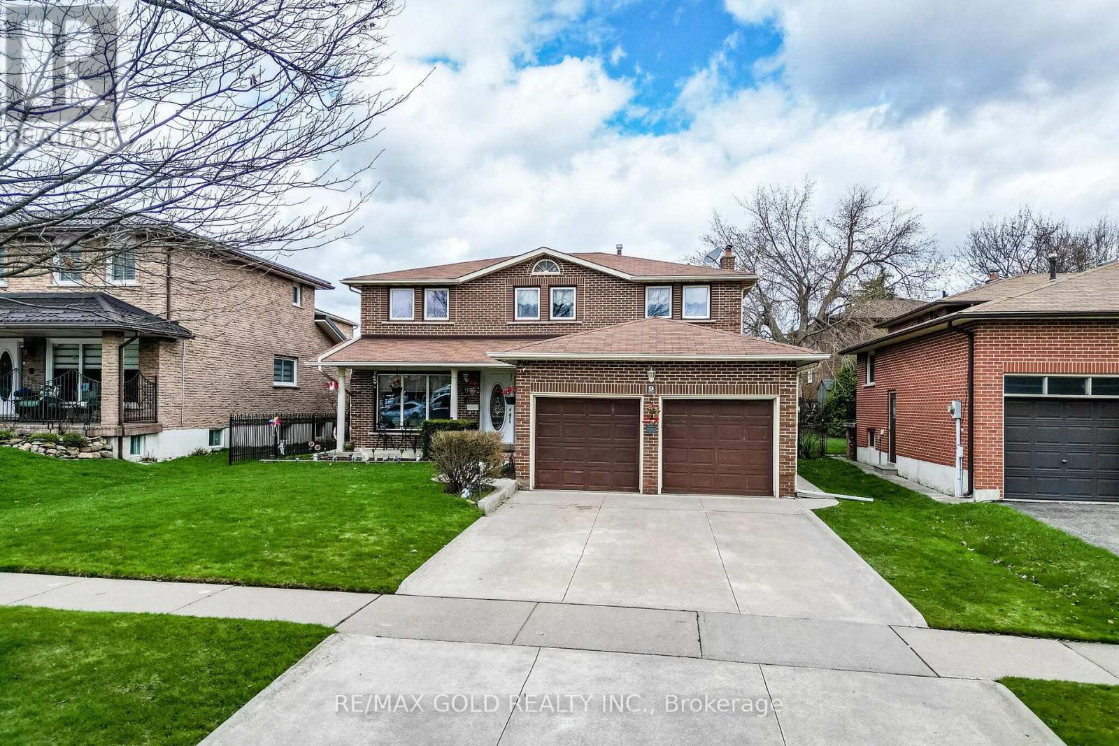 9 Princeton Terrace, Brampton, Ontario  L6S 3S4 - Photo 3 - W13020720