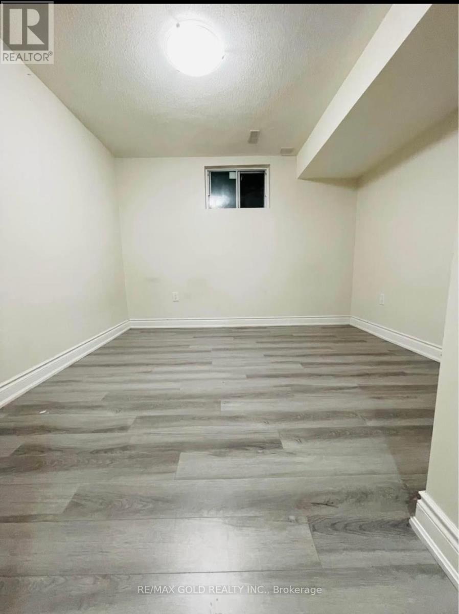 9 Princeton Terrace, Brampton, Ontario  L6S 3S4 - Photo 39 - W13020720