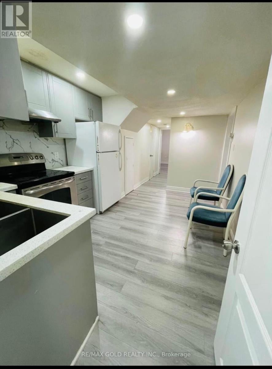 9 Princeton Terrace, Brampton, Ontario  L6S 3S4 - Photo 43 - W13020720