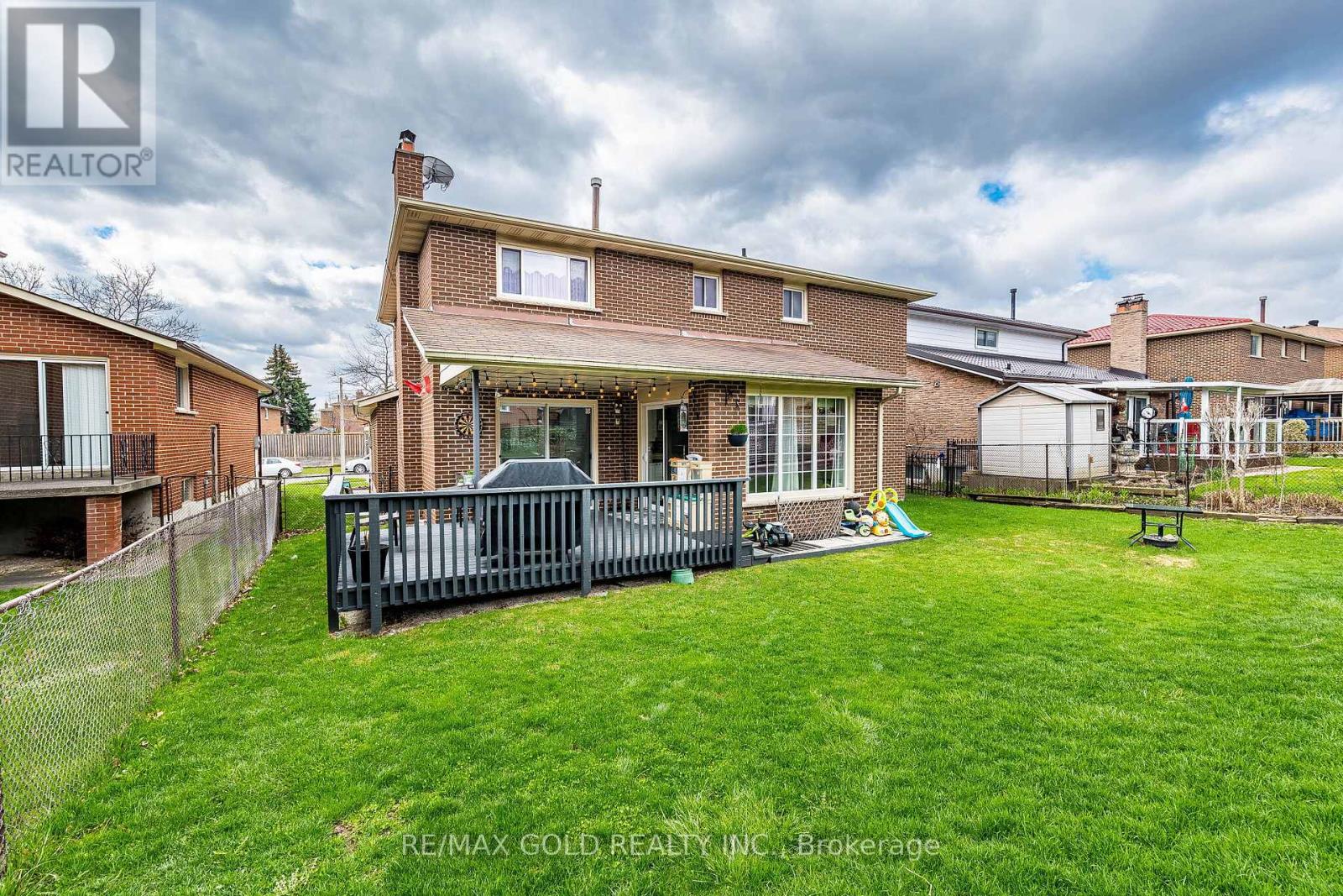 9 Princeton Terrace, Brampton, Ontario  L6S 3S4 - Photo 48 - W13020720