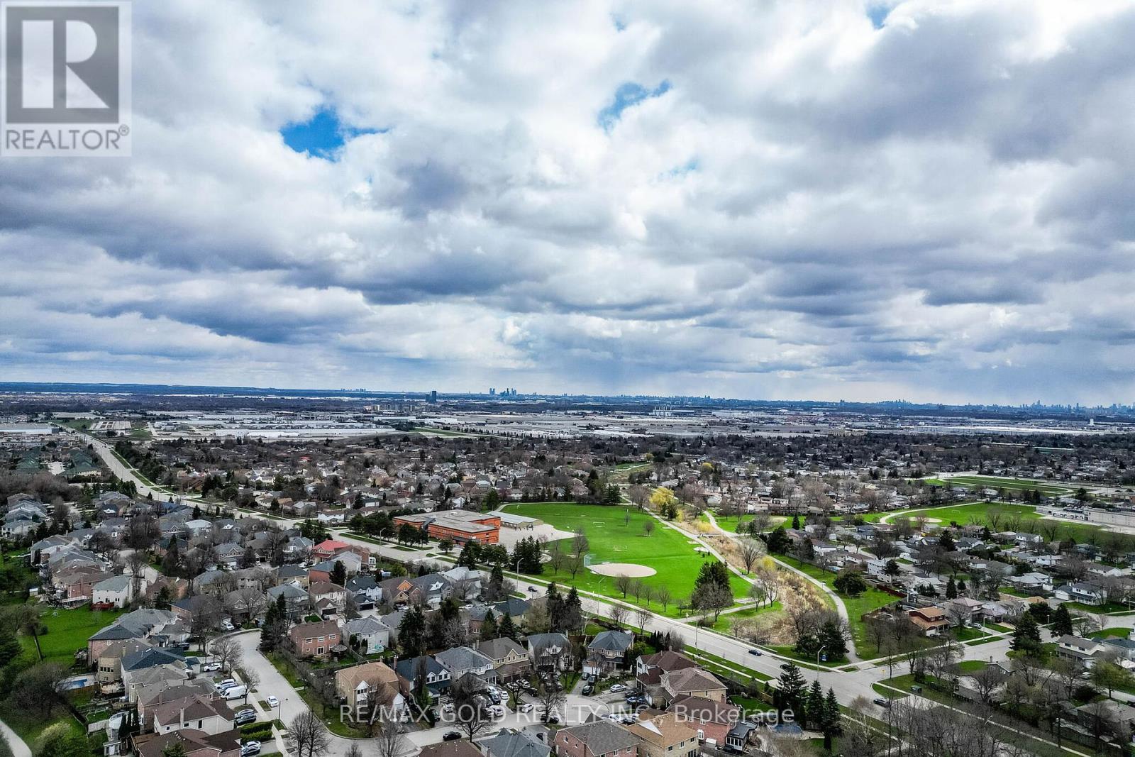 9 Princeton Terrace, Brampton, Ontario  L6S 3S4 - Photo 8 - W13020720