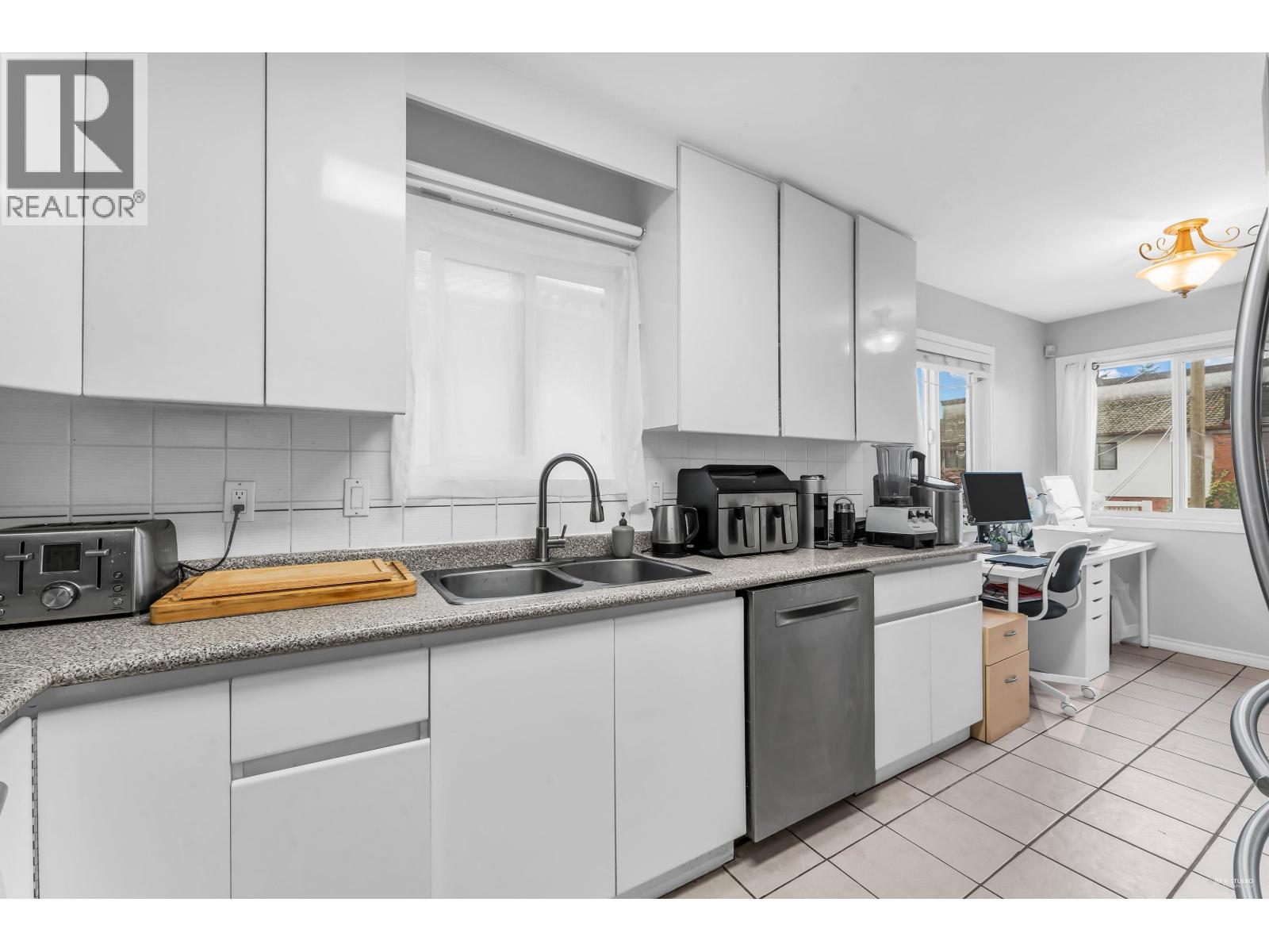 2808 Horley Street, Vancouver, British Columbia  V5R 4R9 - Photo 16 - R3113289