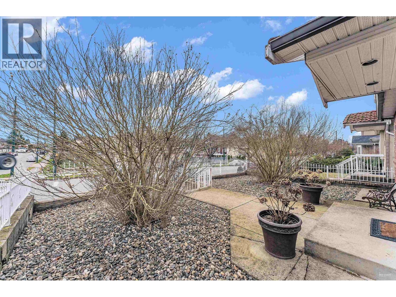 2808 Horley Street, Vancouver, British Columbia  V5R 4R9 - Photo 4 - R3113289