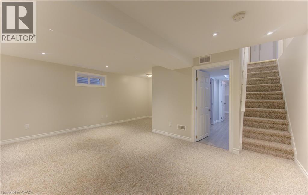 34 Forest Glen Court, Kitchener, Ontario  N2N 1E2 - Photo 33 - 40820487