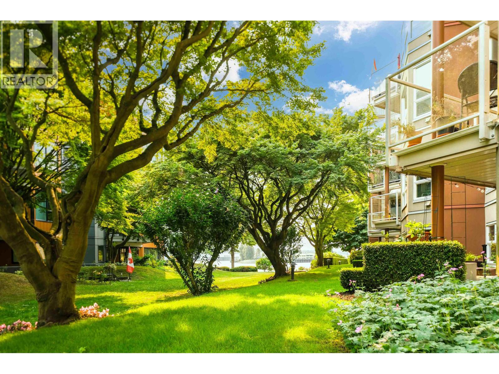 102a 1220 Quayside Drive, New Westminster, British Columbia  V3M 6H1 - Photo 30 - R3113089