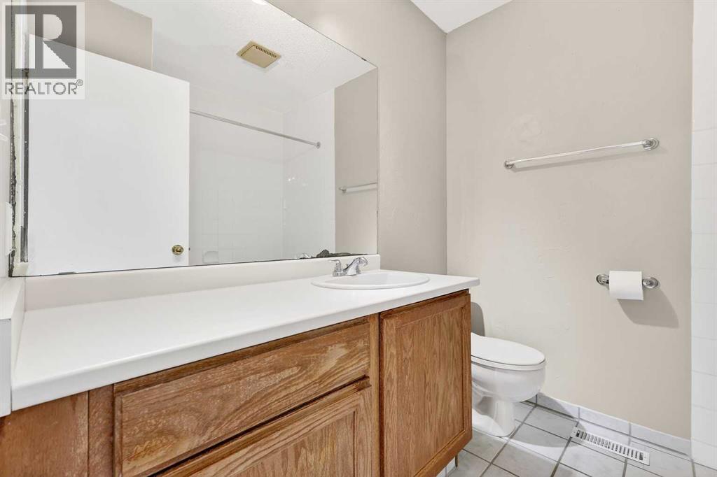 159 Shawglen Road Sw, Calgary, Alberta  T2Y 1X6 - Photo 21 - A2295342