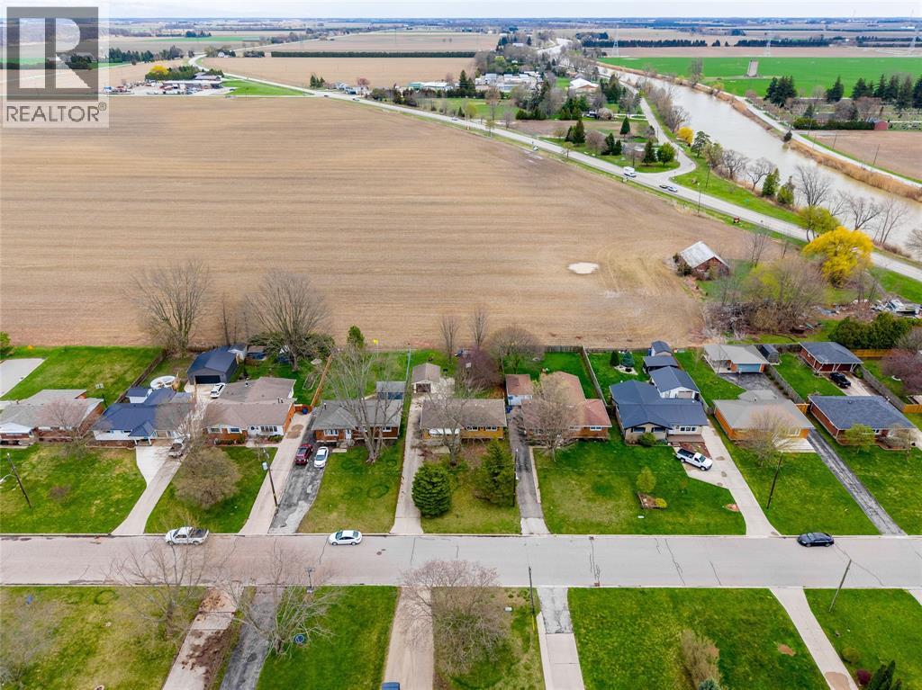 28 Highland Drive, Wallaceburg, Ontario  N8A 2K4 - Photo 26 - 26007543