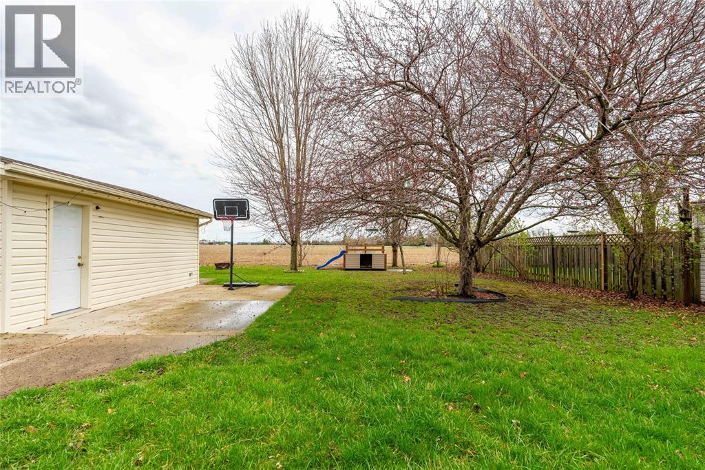 28 Highland Drive, Wallaceburg, Ontario  N8A 2K4 - Photo 20 - 26007543