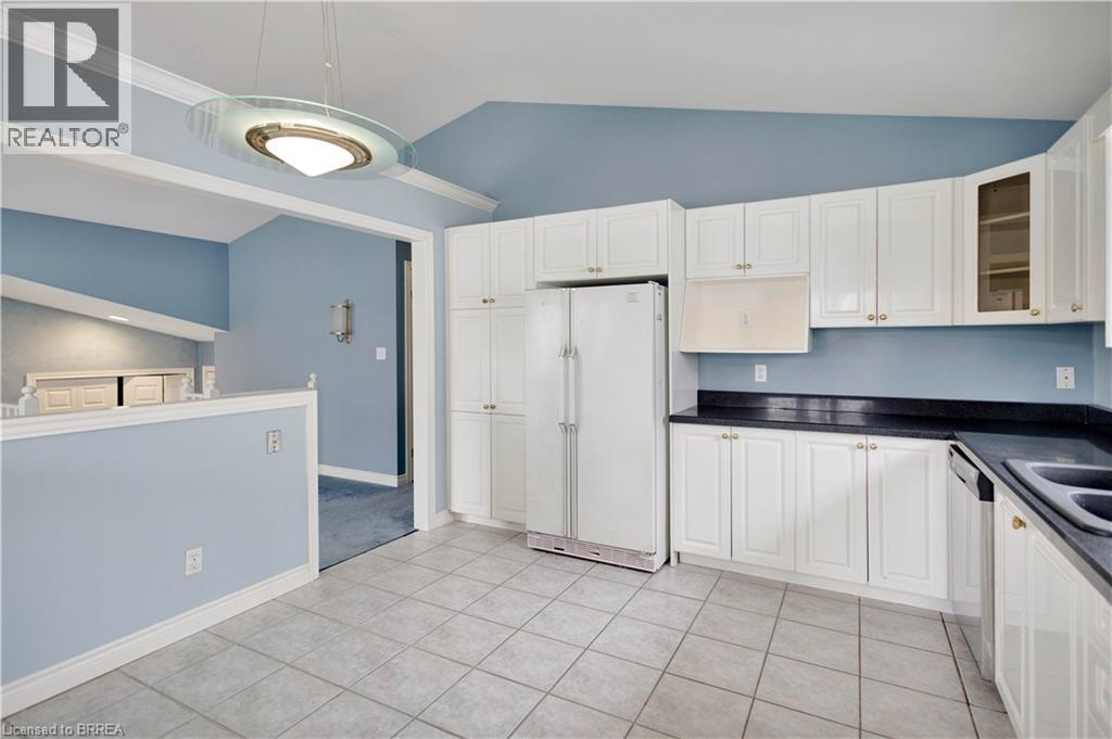 44 Trillium Way, Brantford, Ontario  N3R 7T8 - Photo 10 - 40822196