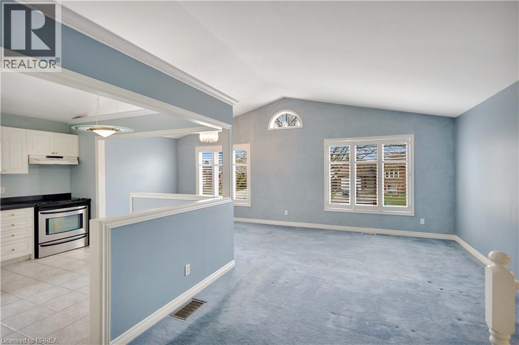 44 Trillium Way, Brantford, Ontario  N3R 7T8 - Photo 3 - 40822196