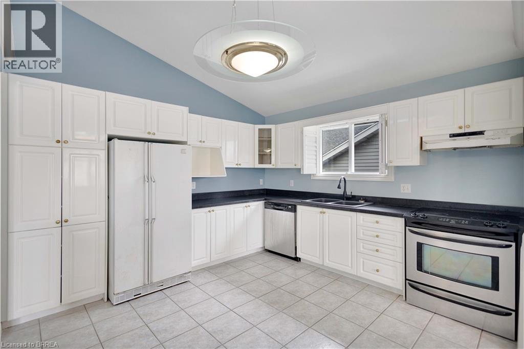 44 Trillium Way, Brantford, Ontario  N3R 7T8 - Photo 7 - 40822196