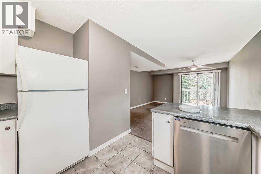 72, 3015 51 Street SW, Calgary, Alberta  T3E 6N5 - Photo 9 - A2302946