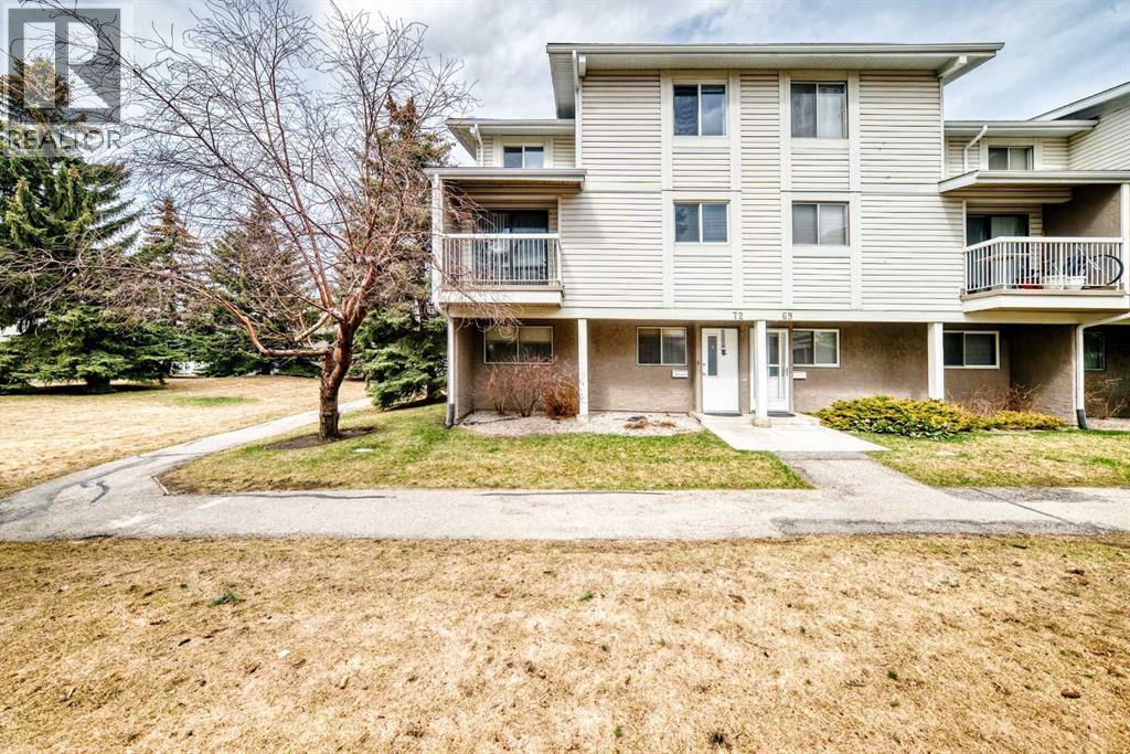 72, 3015 51 Street SW, Calgary, Alberta  T3E 6N5 - Photo 2 - A2302946