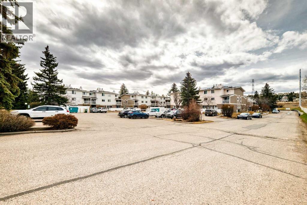 72, 3015 51 Street SW, Calgary, Alberta  T3E 6N5 - Photo 47 - A2302946