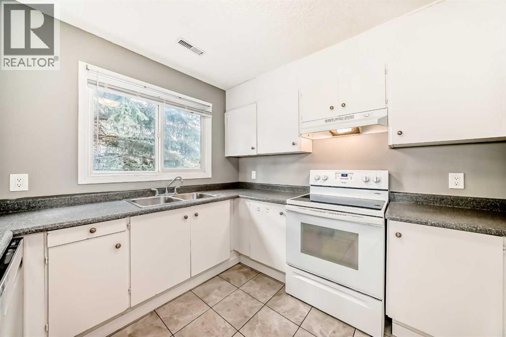 72, 3015 51 Street SW, Calgary, Alberta  T3E 6N5 - Photo 7 - A2302946