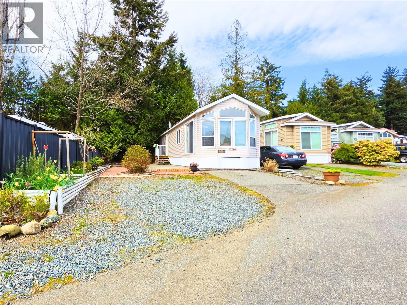 1128 Woss Lake Dr, Nanaimo, British Columbia  V9R 6X7 - Photo 3 - 1032275