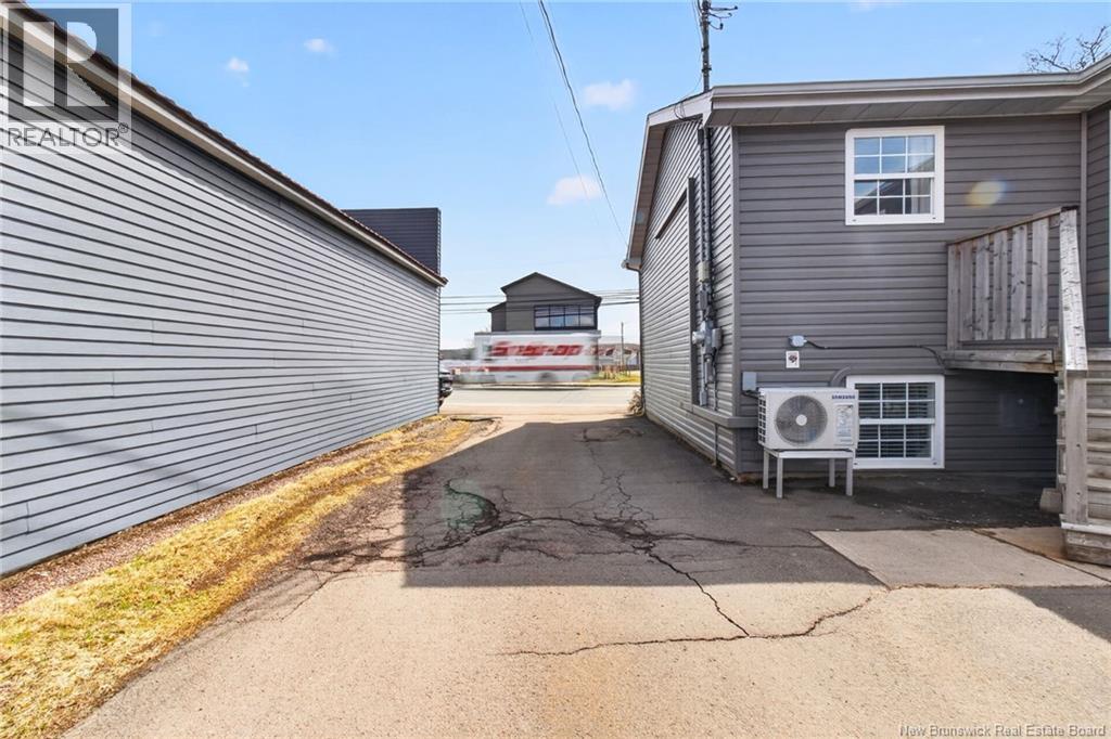 383 Champlain Street, Dieppe, New Brunswick  E1A 1P3 - Photo 4 - NB137568