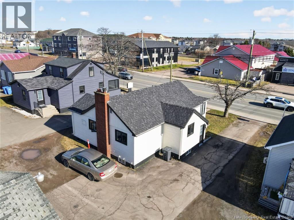 375 Champlain Street, Dieppe, New Brunswick  E1A 1P3 - Photo 3 - NB137565