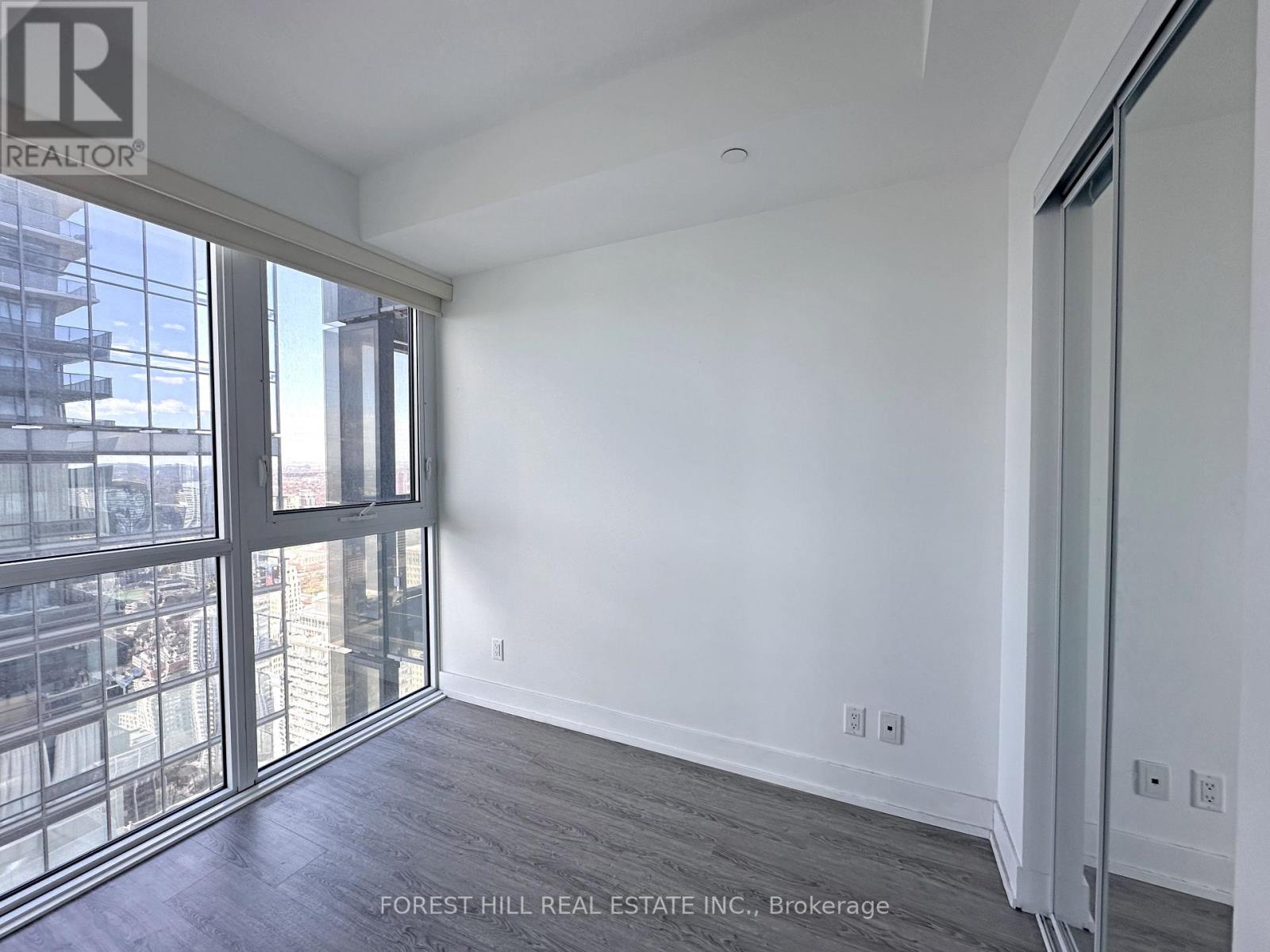 5501 - 7 Grenville Street, Toronto, Ontario  M4Y 1A1 - Photo 14 - C12962862