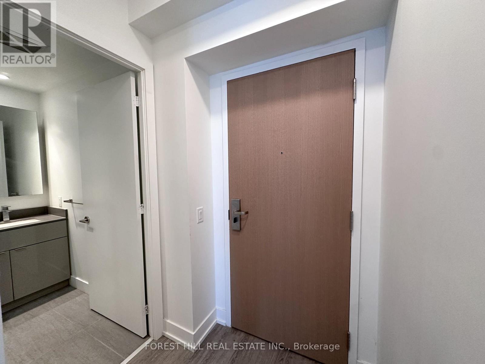 5501 - 7 Grenville Street, Toronto, Ontario  M4Y 1A1 - Photo 15 - C12962862