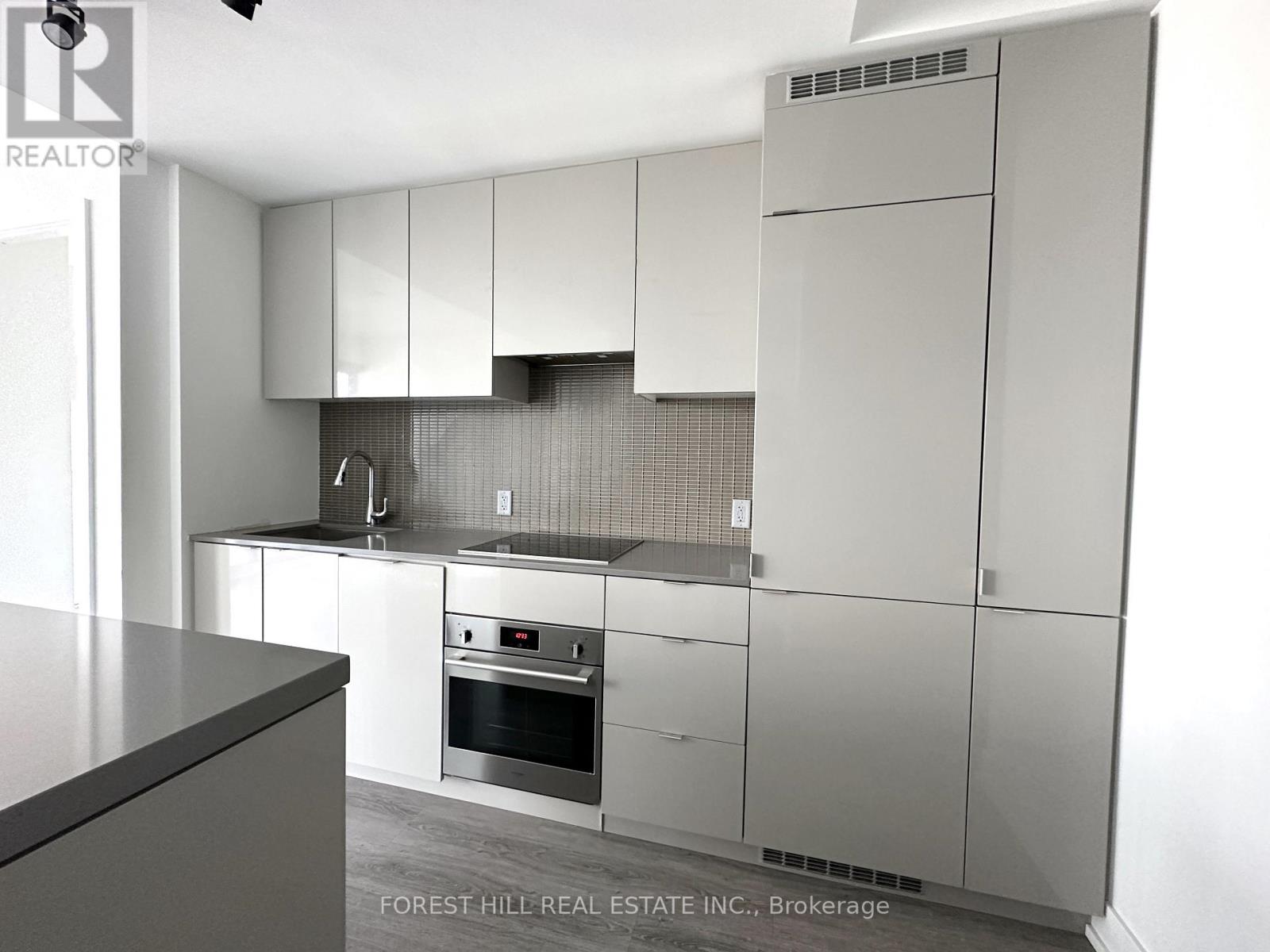 5501 - 7 Grenville Street, Toronto, Ontario  M4Y 1A1 - Photo 4 - C12962862