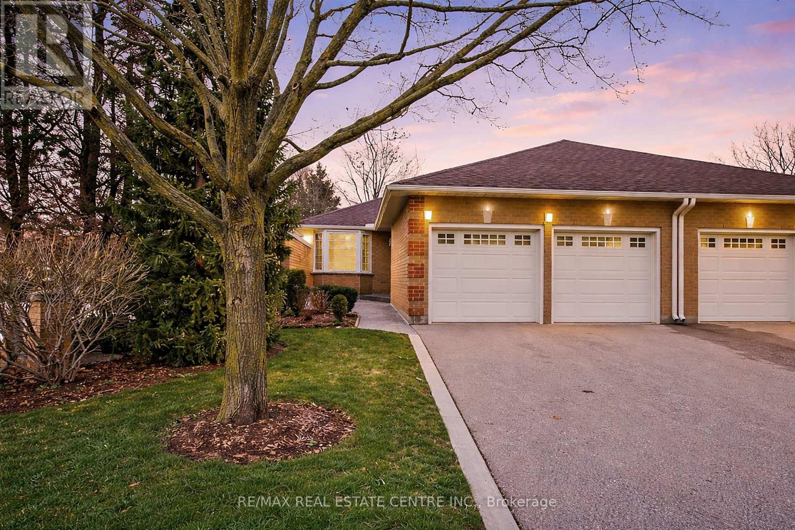 98 BEASLEY CRESCENT, cambridge, Ontario