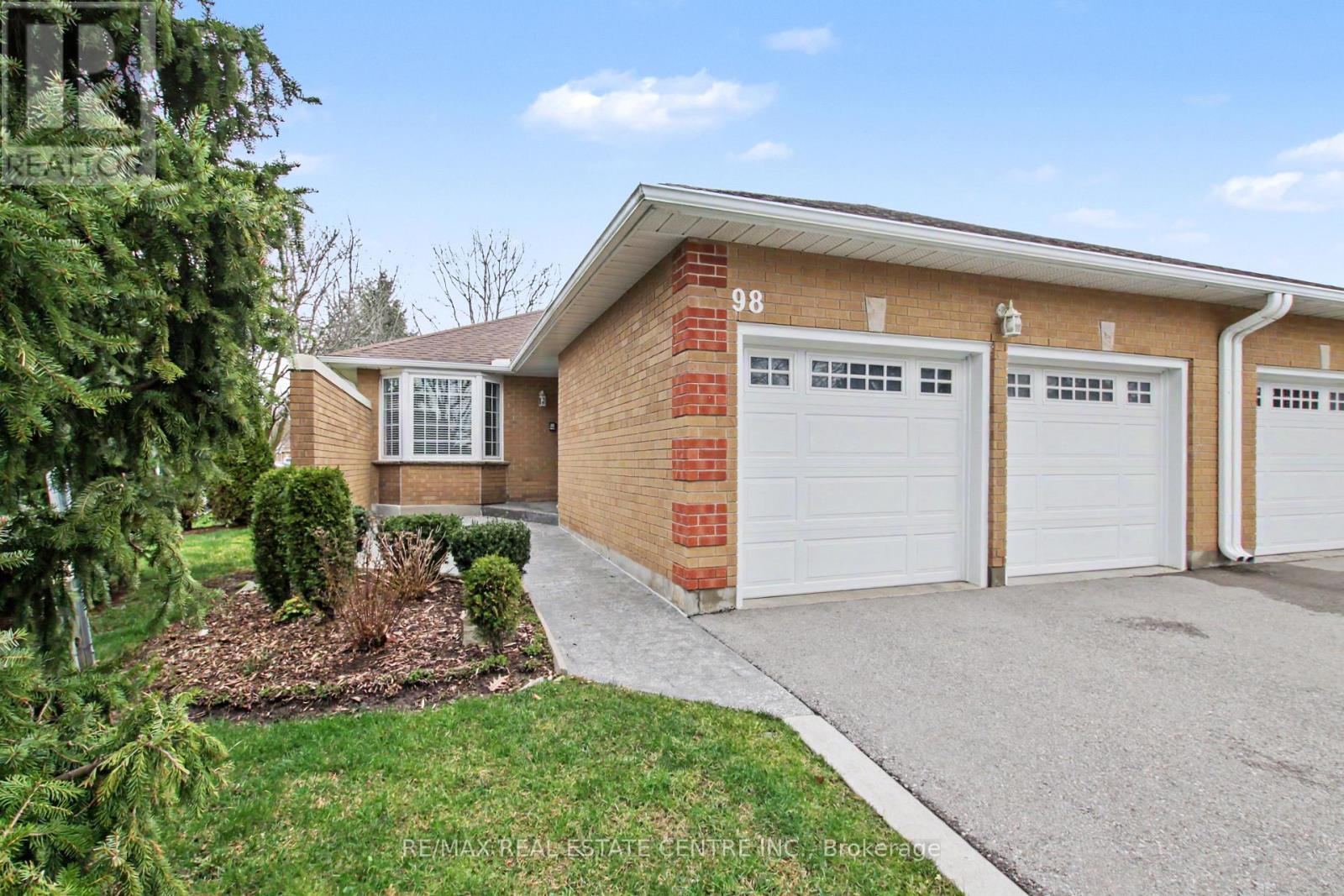 98 Beasley Crescent, Cambridge, Ontario  N1T 1T5 - Photo 2 - X13020672
