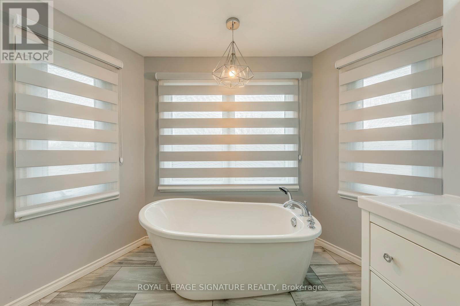 54 Randolf Court, Hamilton (Rushdale), Ontario  L8W 2Z8 - Photo 23 - X13020702