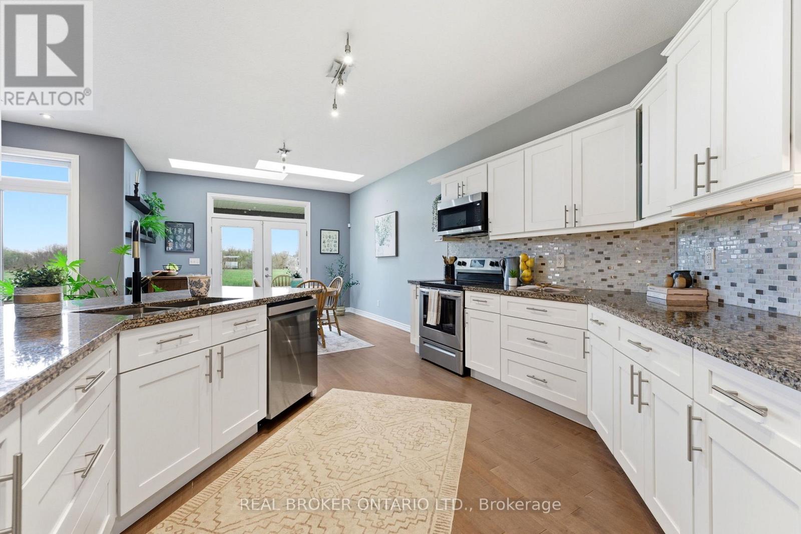 191 Highway 53 Highway, Brant (Burford), Ontario  N0E 1B0 - Photo 12 - X13020706