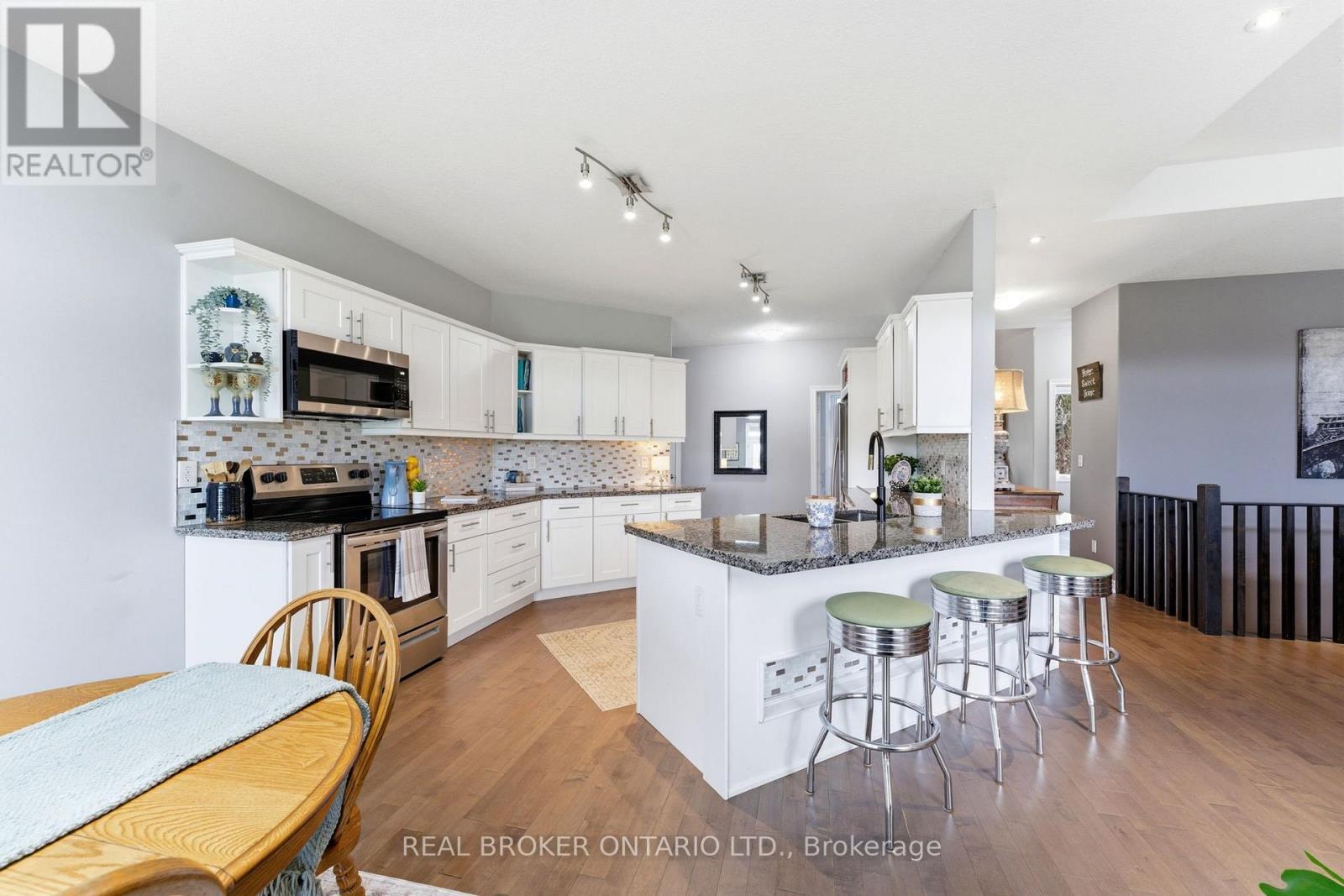 191 Highway 53 Highway, Brant (Burford), Ontario  N0E 1B0 - Photo 14 - X13020706