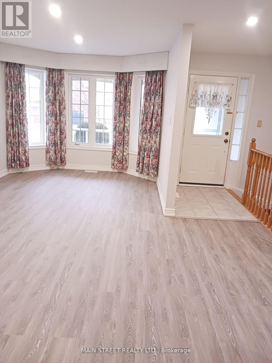 5 Brecken Drive, Georgina, Ontario  L4P 4A3 - Photo 2 - N13015890