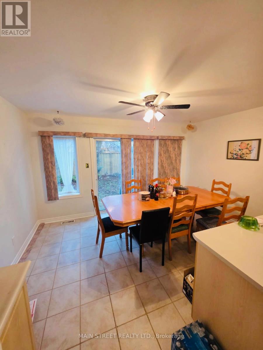 5 Brecken Drive, Georgina, Ontario  L4P 4A3 - Photo 4 - N13015890