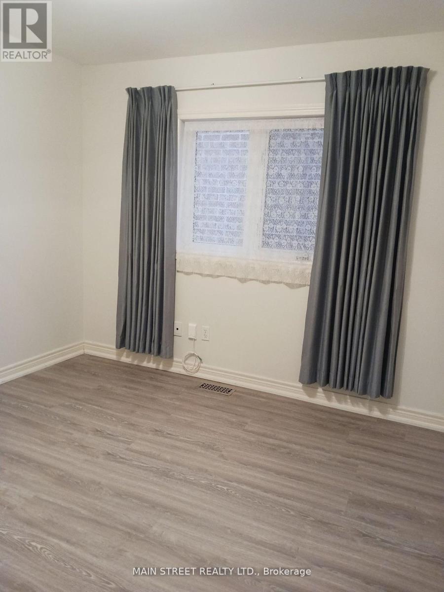 5 Brecken Drive, Georgina, Ontario  L4P 4A3 - Photo 9 - N13015890