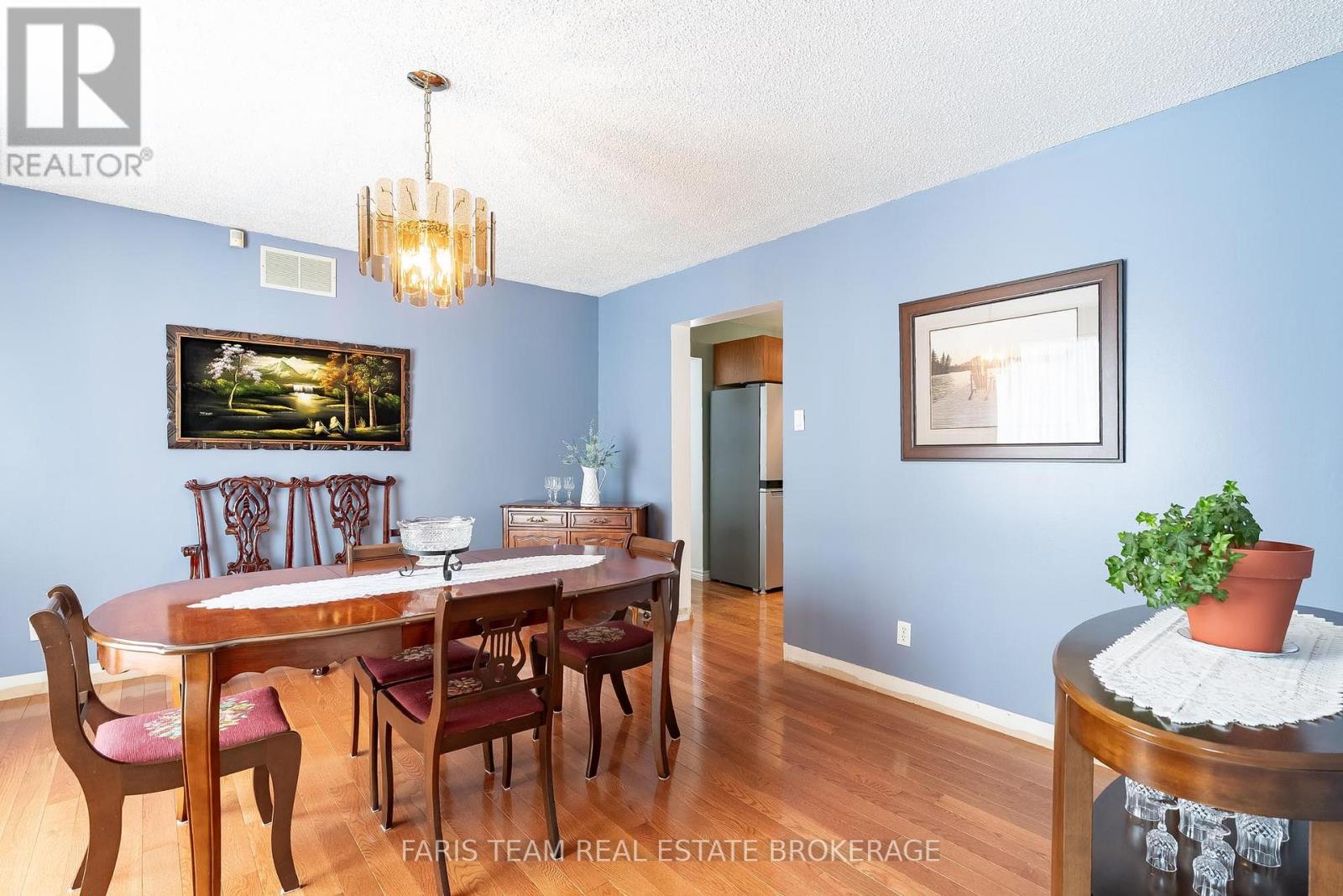 2104 Newton Street, Tay, Ontario  L0K 2A0 - Photo 10 - S12990496