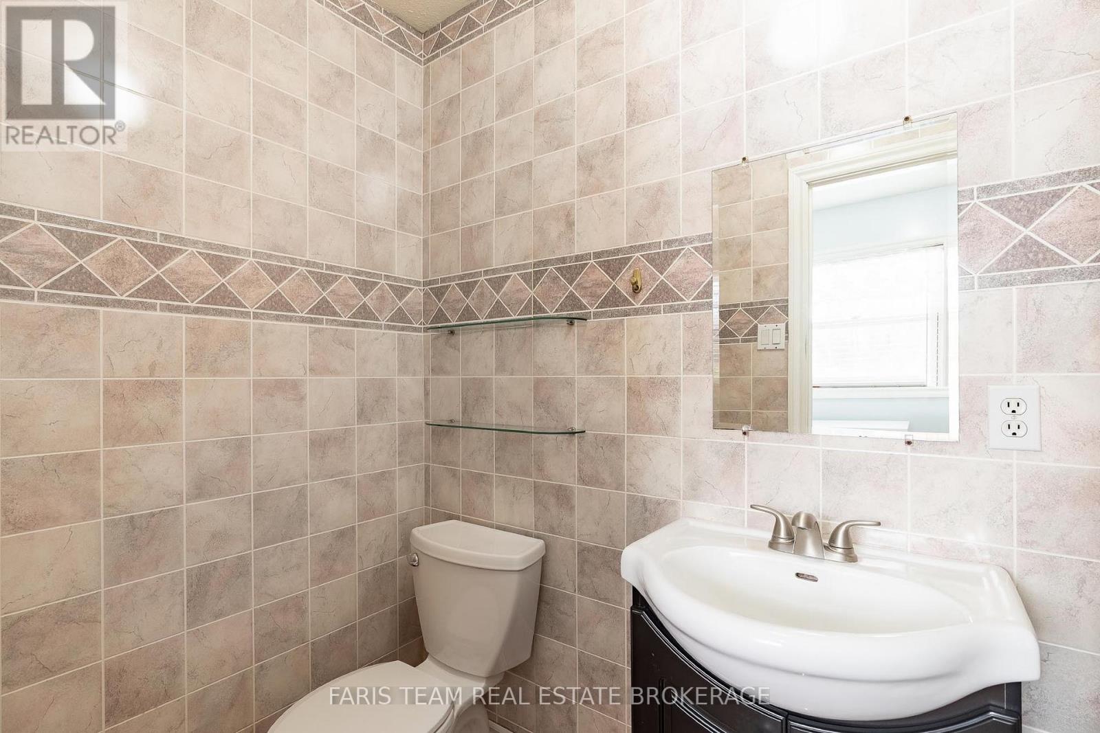 2104 Newton Street, Tay, Ontario  L0K 2A0 - Photo 19 - S12990496