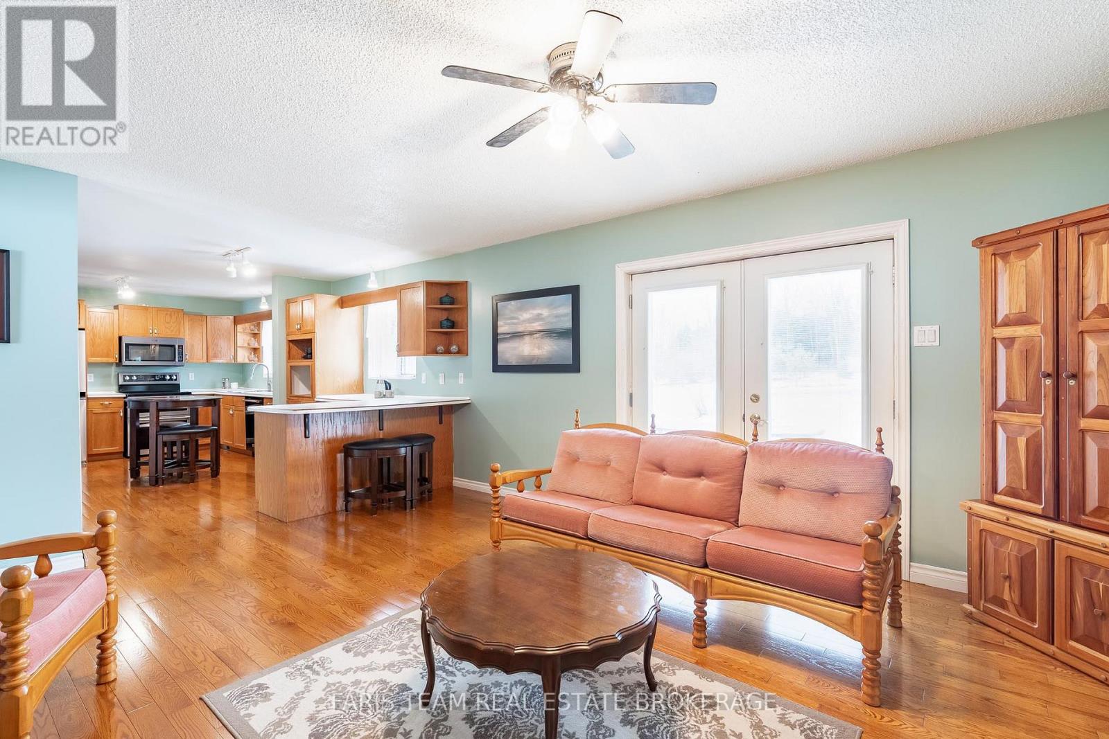 2104 Newton Street, Tay, Ontario  L0K 2A0 - Photo 14 - S12990496