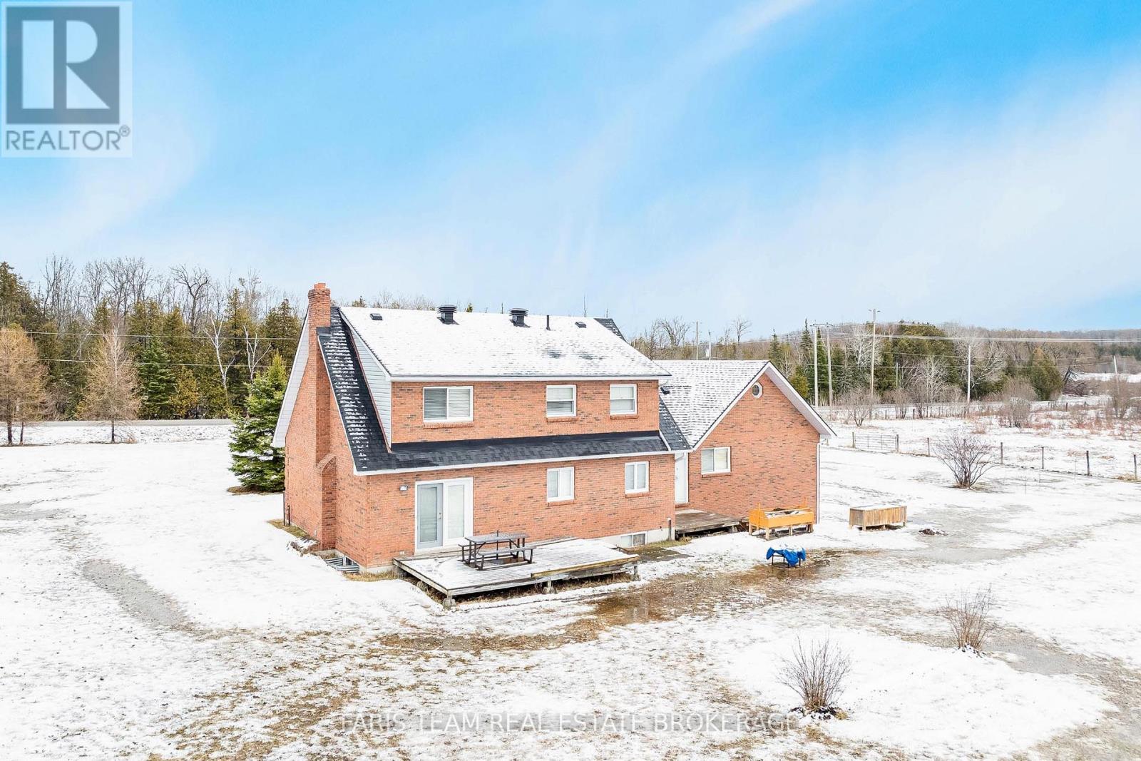 2104 Newton Street, Tay, Ontario  L0K 2A0 - Photo 37 - S12990496