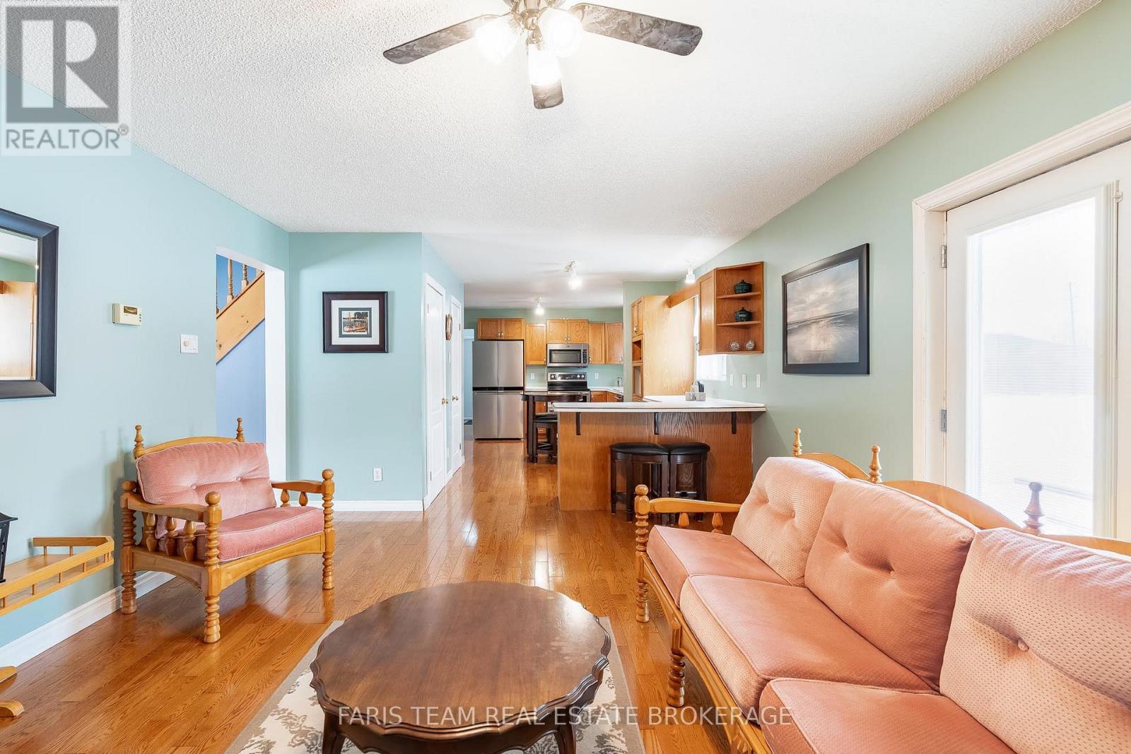 2104 Newton Street, Tay, Ontario  L0K 2A0 - Photo 15 - S12990496