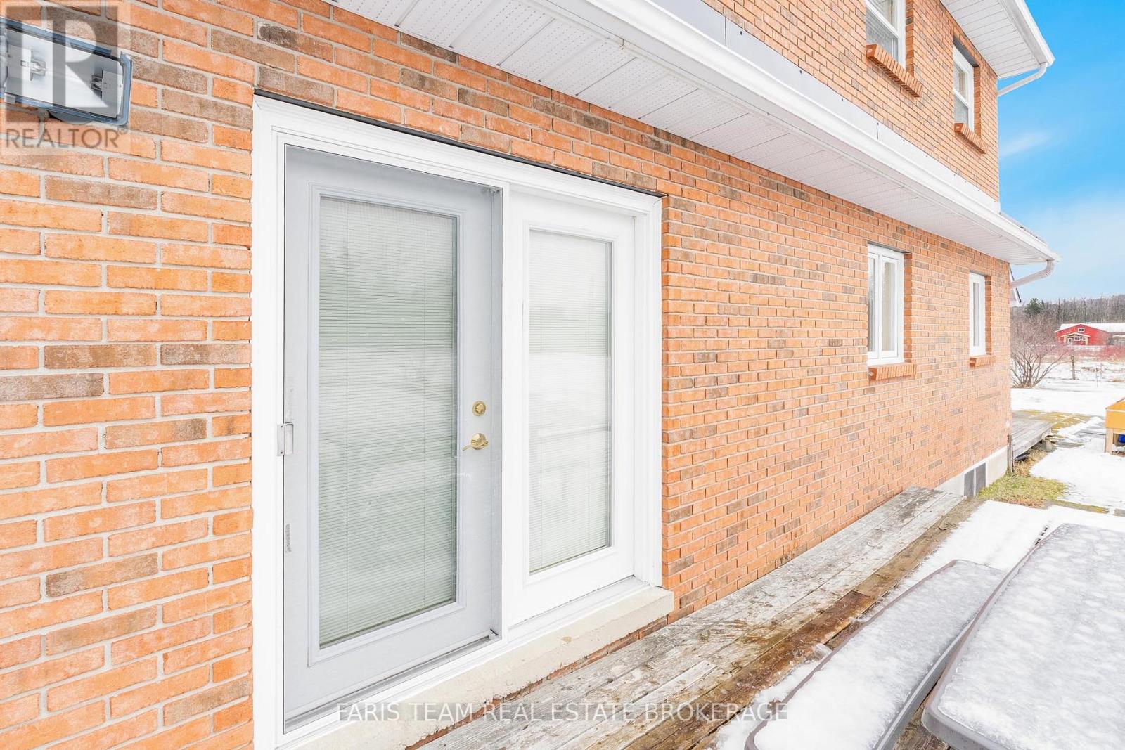 2104 Newton Street, Tay, Ontario  L0K 2A0 - Photo 30 - S12990496