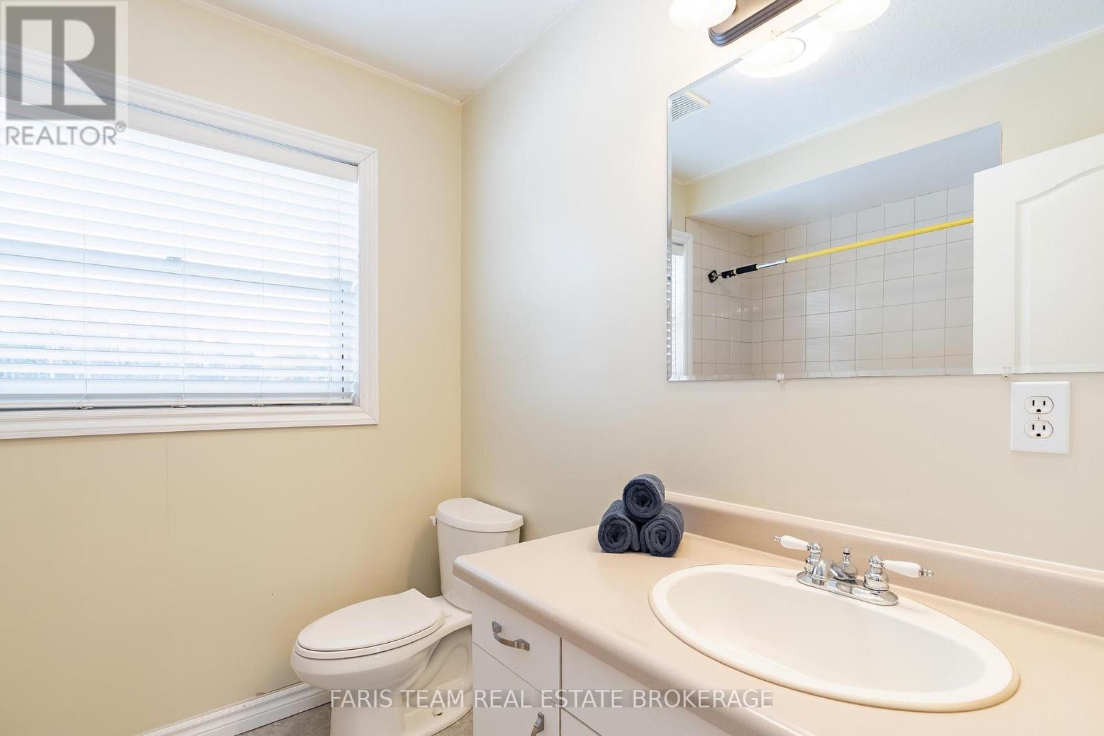 2104 Newton Street, Tay, Ontario  L0K 2A0 - Photo 24 - S12990496