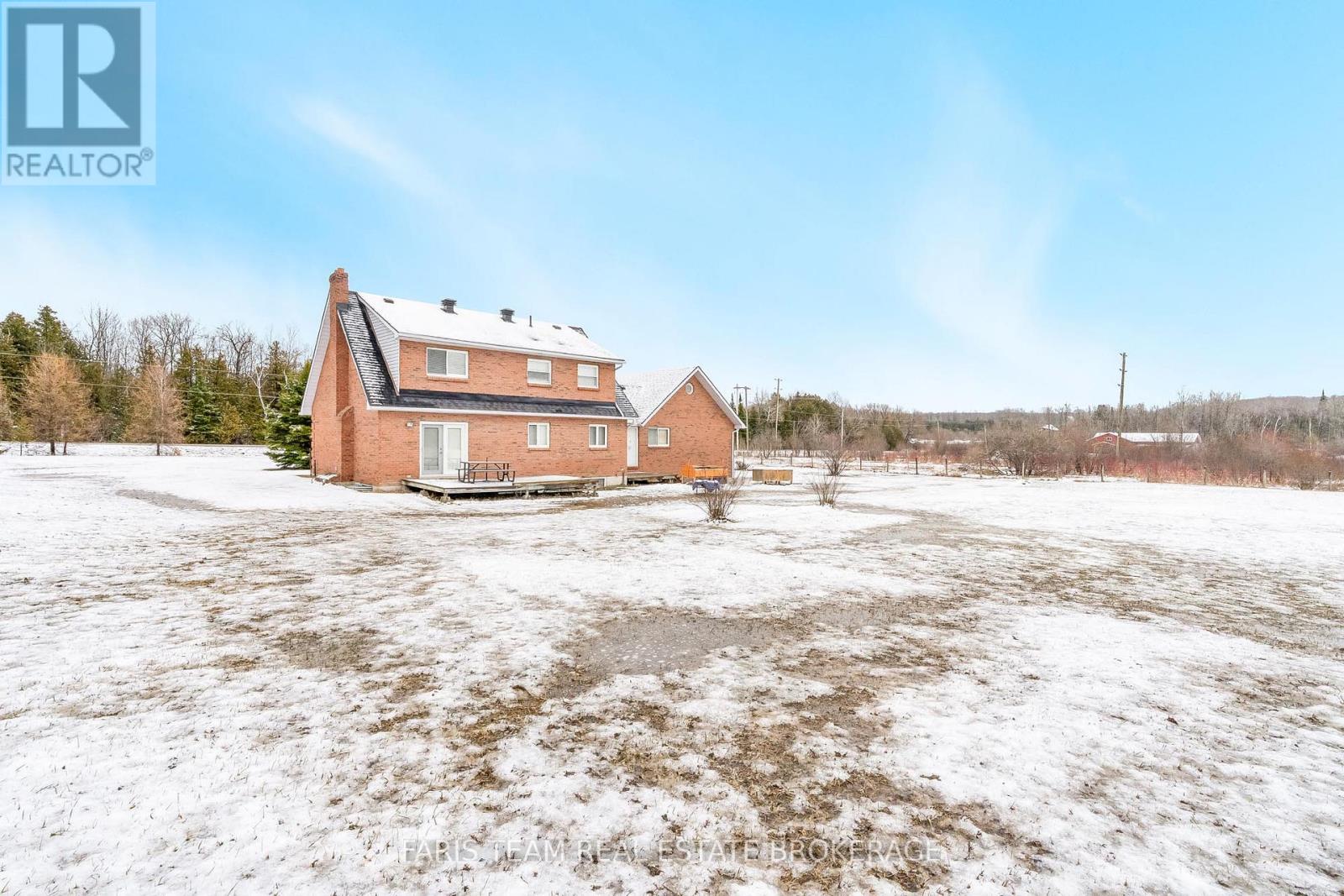 2104 Newton Street, Tay, Ontario  L0K 2A0 - Photo 33 - S12990496